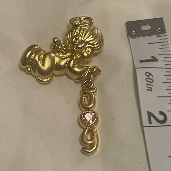 Vintage 80s Precious Moments Joy Christmas brooch. Gold tone pink rhinestone. - Picture 2 of 4